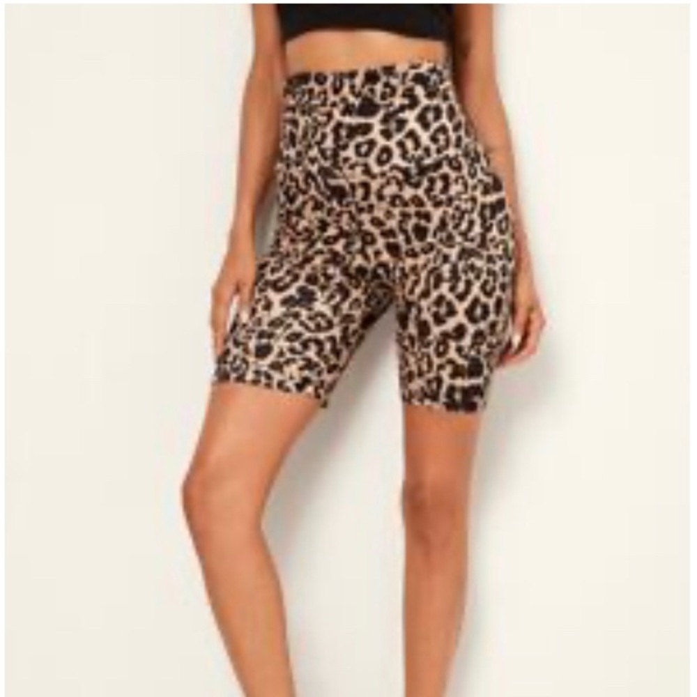 Leopard biker shorts with pocket (new with tags)